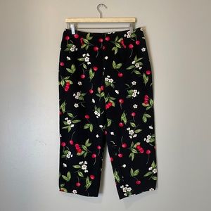 Womens Briggs cherry print capri pants